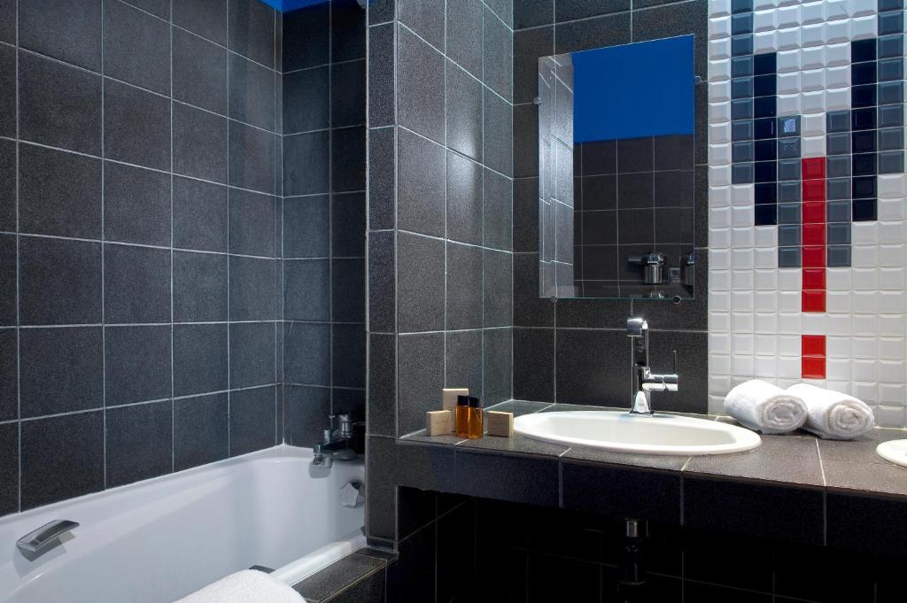 Relais Du Bois Saint Georges - Hotel De Charme Сент Номер фото